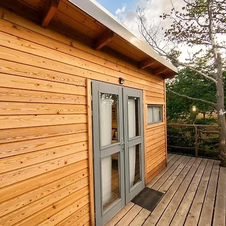U Nebe - Glamping S Vyvysenym Tiny House *